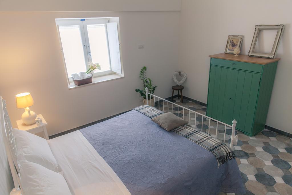 Marinella Suite Home Locorotondo Quarto foto